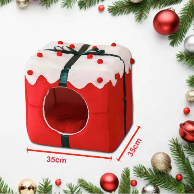 MerryPaws Christmas Cat House